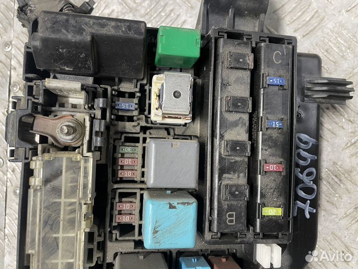 Блок предохранителей Toyota Prius 20
