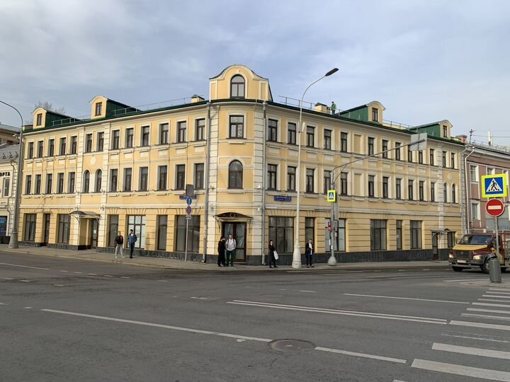 Под ресторан, не для всех - 126 м²