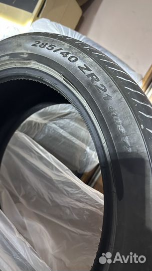 Pirelli P Zero 285/40 R21 и 315/35 R21