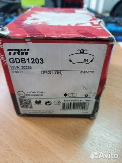 Колодки тормоз. передние TRW GDB1203