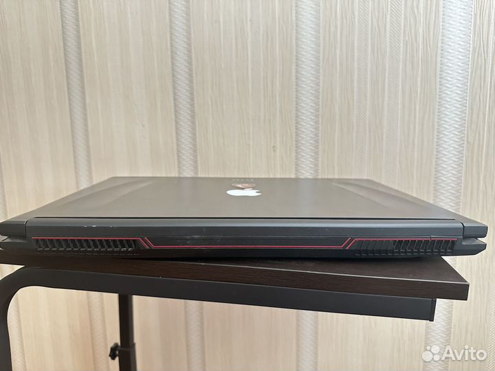 Продам ноутбук MSI GP72MVR 7RFX Leopard Pro