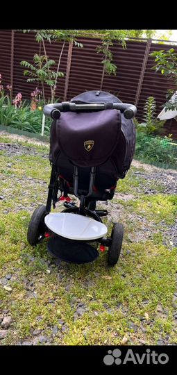 Велосипед трехколесный с ручкой