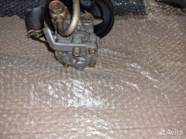 Насос гур Lancer Cedia 4G93 пробег 32608т.км