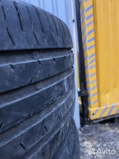 Continental ContiPremiumContact 5 215/60 R17 96H