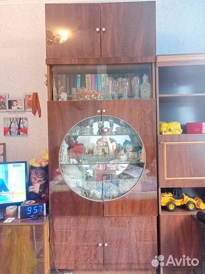 Стенка в гостиную бу