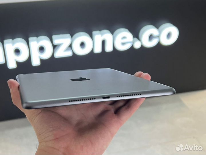 iPad (7th generation) 32GB, Wi-Fi, Space Gray