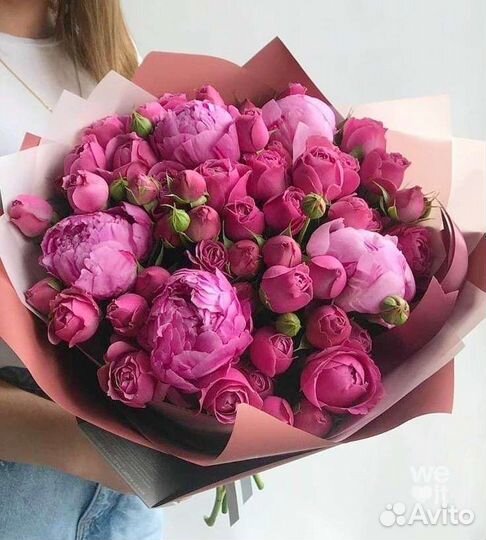 Живые цветы букеты пионы,пионовидные розы,доставка