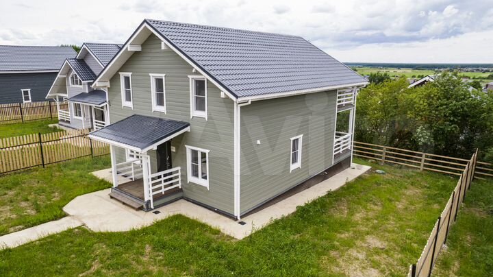 Коттедж 216 м² на участке 6 сот.