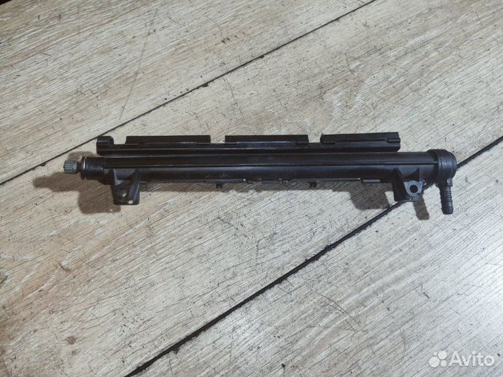 Топливная рампа Volkswagen Golf 5 BUD 1.4 2007