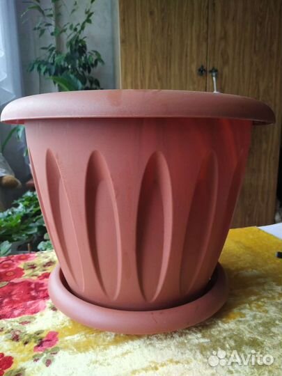 Горшок для цветы высокий