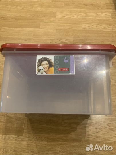 Контейнер для хранения вещей с метал замками