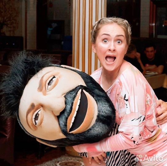 Ростовые куклы, звёзды. Шуточный стриптиз