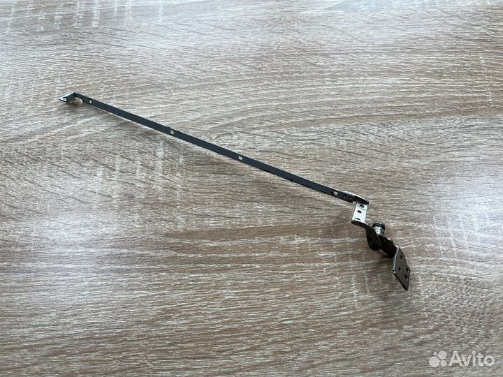 Петля левая Acer eMachines Packard Bell