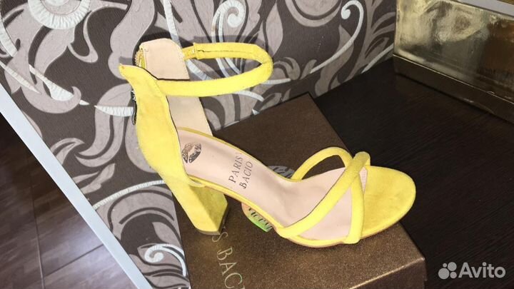 Босоножки 37