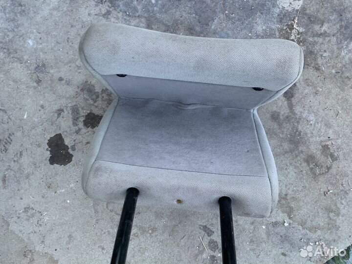 Подголовник передний scenic 2