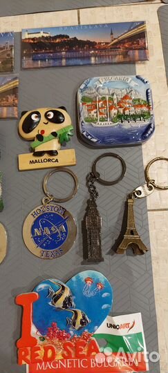 Магнитик,брелоки из путешествий