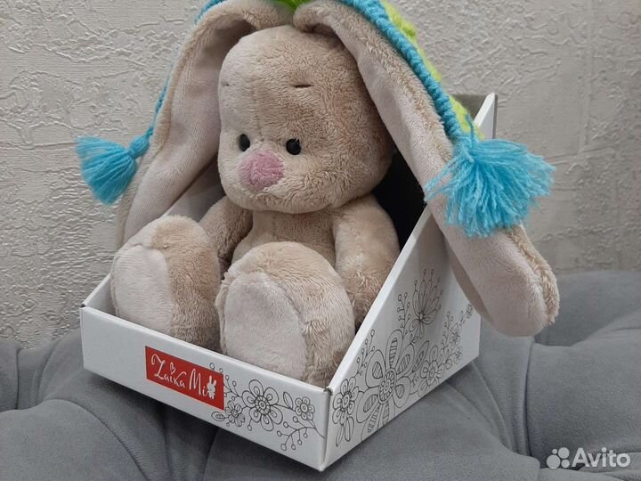 Зайка Ми. Новая игрушка