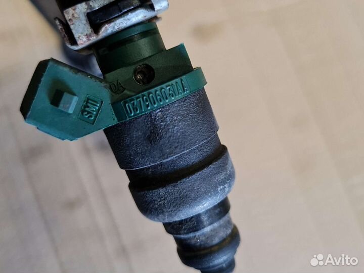 Форсунка топливная фольксваген гольф 4 Бора А4