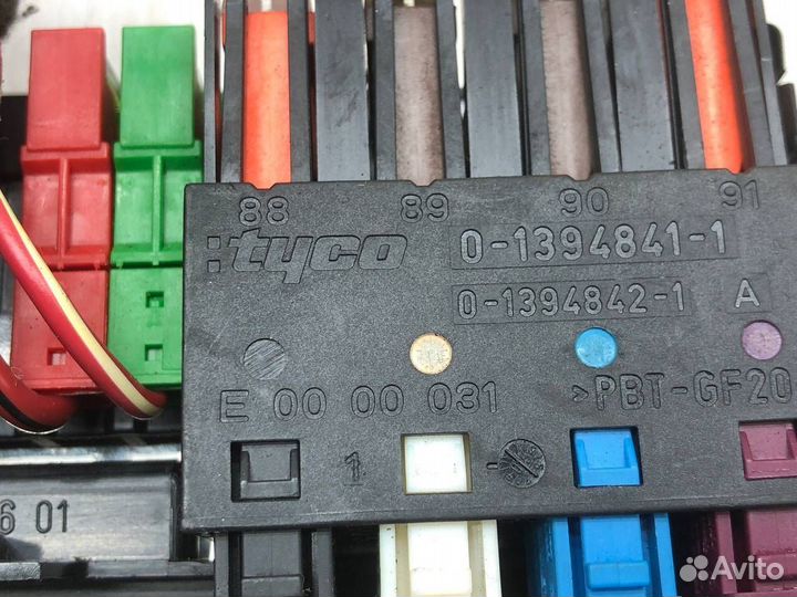 Блок предохранителей силовых Mercedes X164