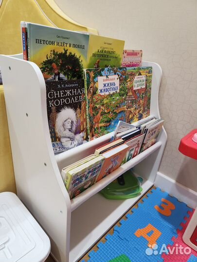 Детская полка-стеллаж для книг Монтессори