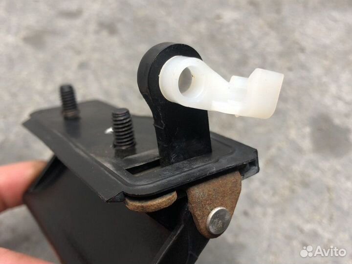 Ручка багажника Kia Picanto SA