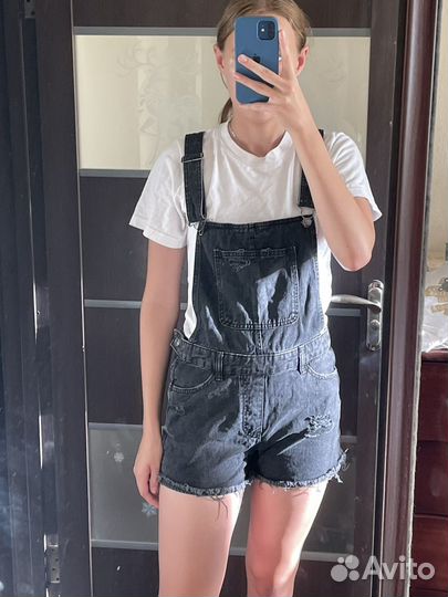 Джинсовый комбинезон