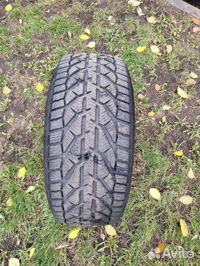 Kormoran Snow 235/45 R18 98V