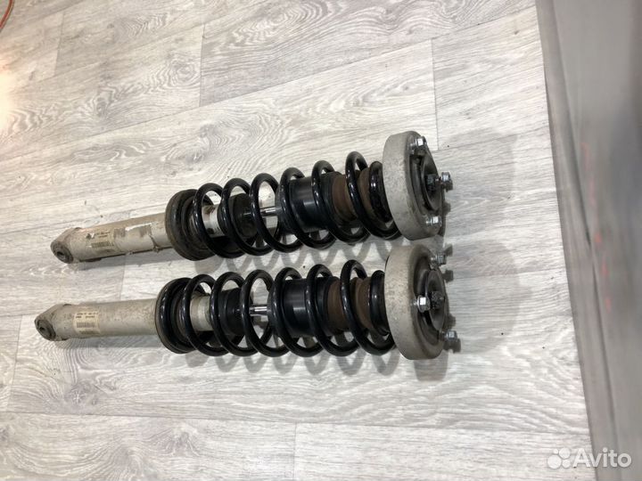 Комплект задних стоек BMW E60