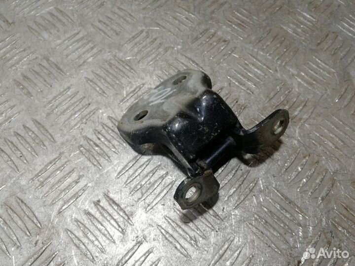 Петля двери передней левой верхняя Subaru Tribeca