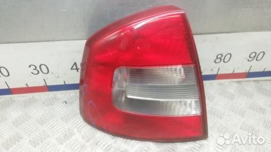 Фонарь задний левый skoda octavia A5 (UEA04MX01)