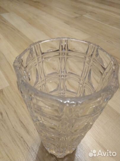 Хрустальная ваза для цветов