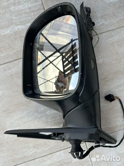 Поавое Боковое зеркало ауди Q5