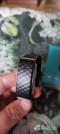 Фитнес браслет Honor color band a1