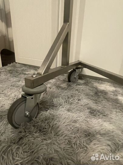 Рейл для одежды металл