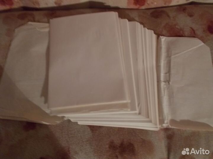 Бумага разная. Пергамент. +++