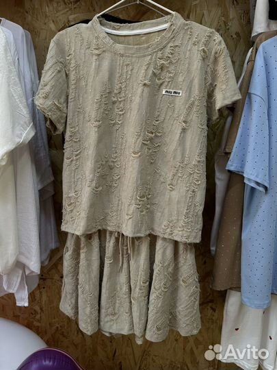 Футболки, коплекты, платья