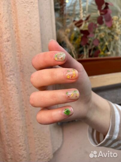 Маникюр с дизайном