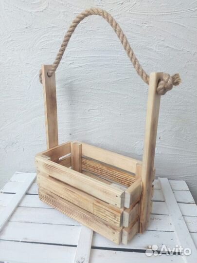 Деревянный ящик