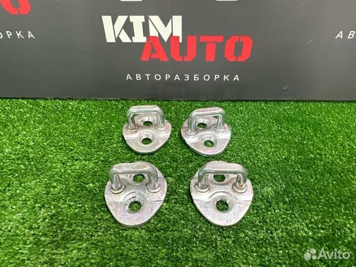 Ответная часть замка двери Kia Ceed 1 Ed Hb 1.4