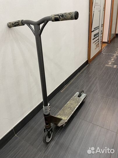 Трюковой самокат