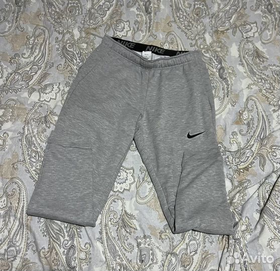 Спортивные штаны nike