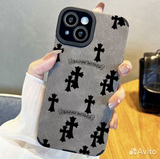 Чехол с эмитацией меха Chrome Hearts