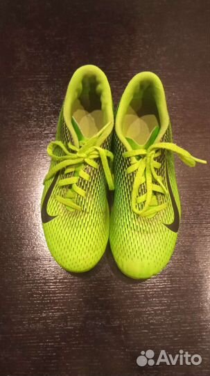 Футбольные бутсы nike