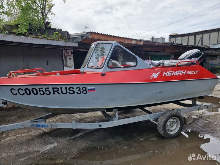 Лодка с мотором