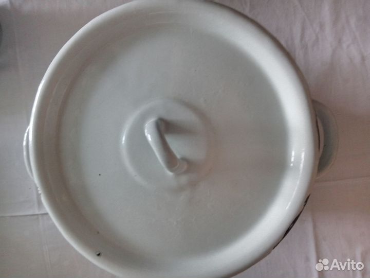 Кастрюли и чугунок