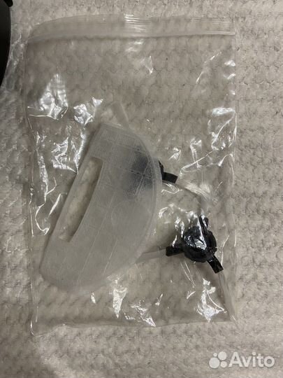 Робот-пылесос Redmond RV-R350