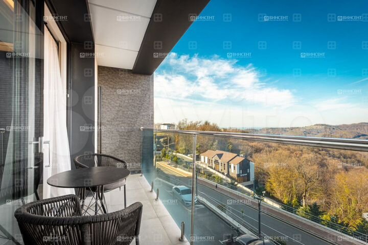 3-к. квартира, 126 м², 3/7 эт.