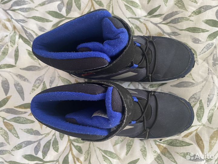 Кроссовки adidas terrex