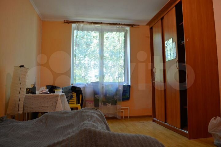 Комната 18 м² в 2-к., 2/3 эт.