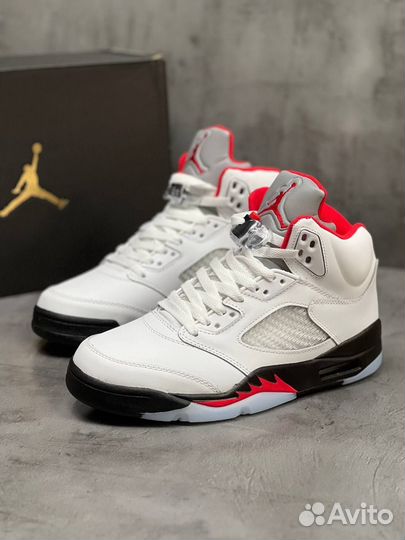 Кроссовки Nike Air Jordan 5 Retro